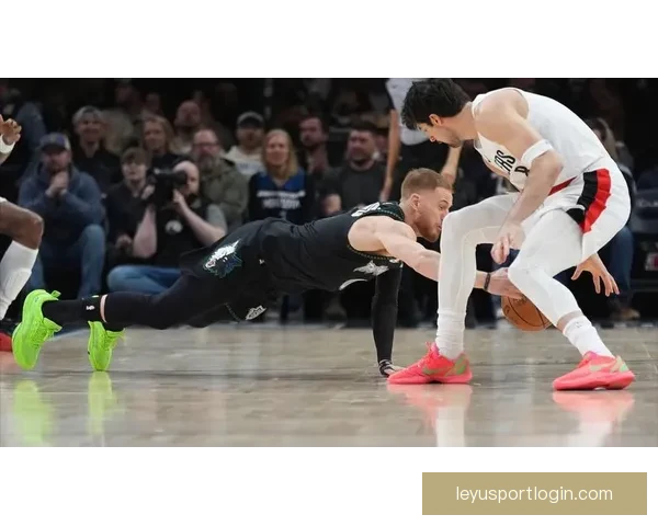 格兰特关键三分与两罚全中独得26分 带领开拓者战胜森林狼